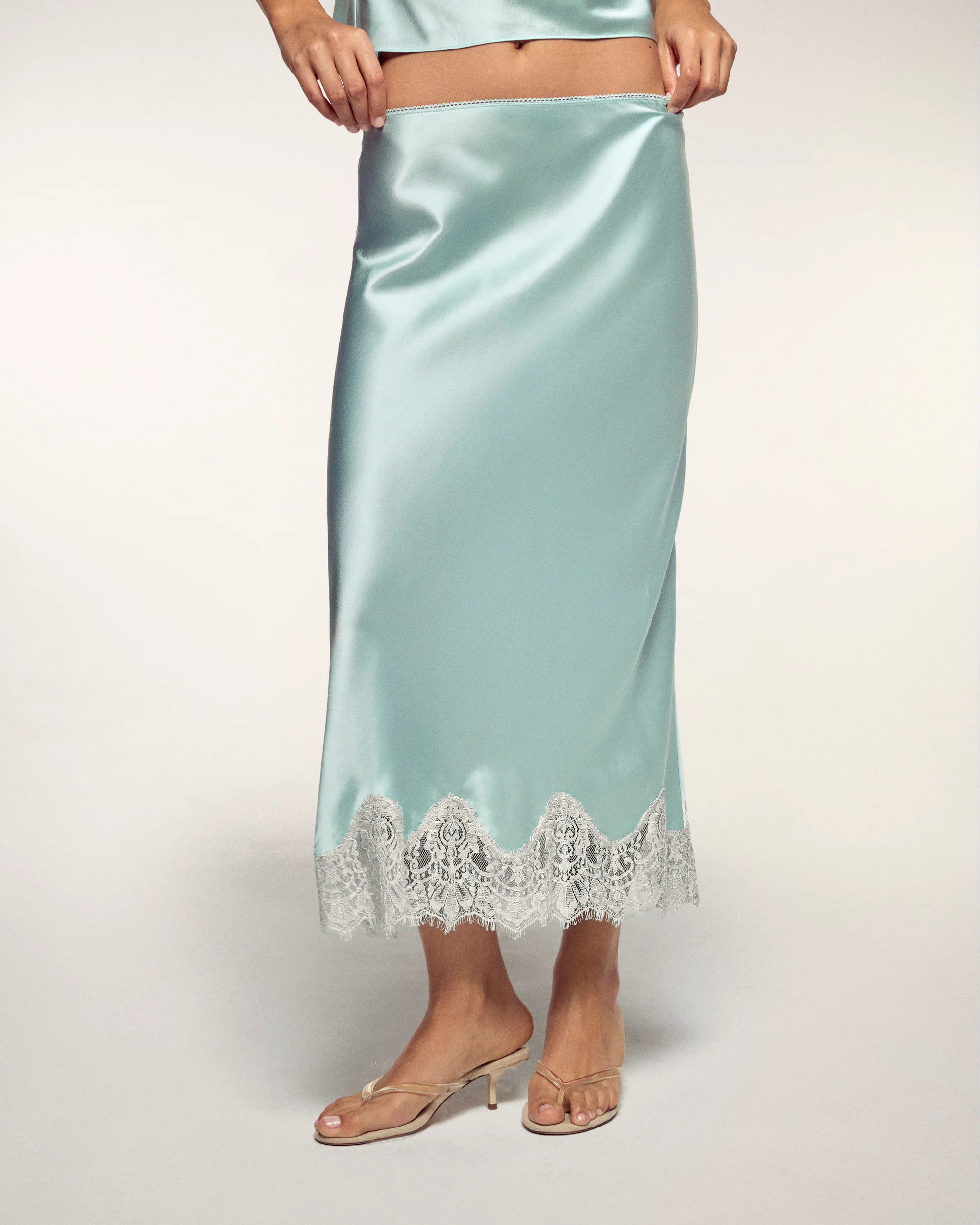 Lace Midi Skirt (S26 / FEMME / Sunset Blue)