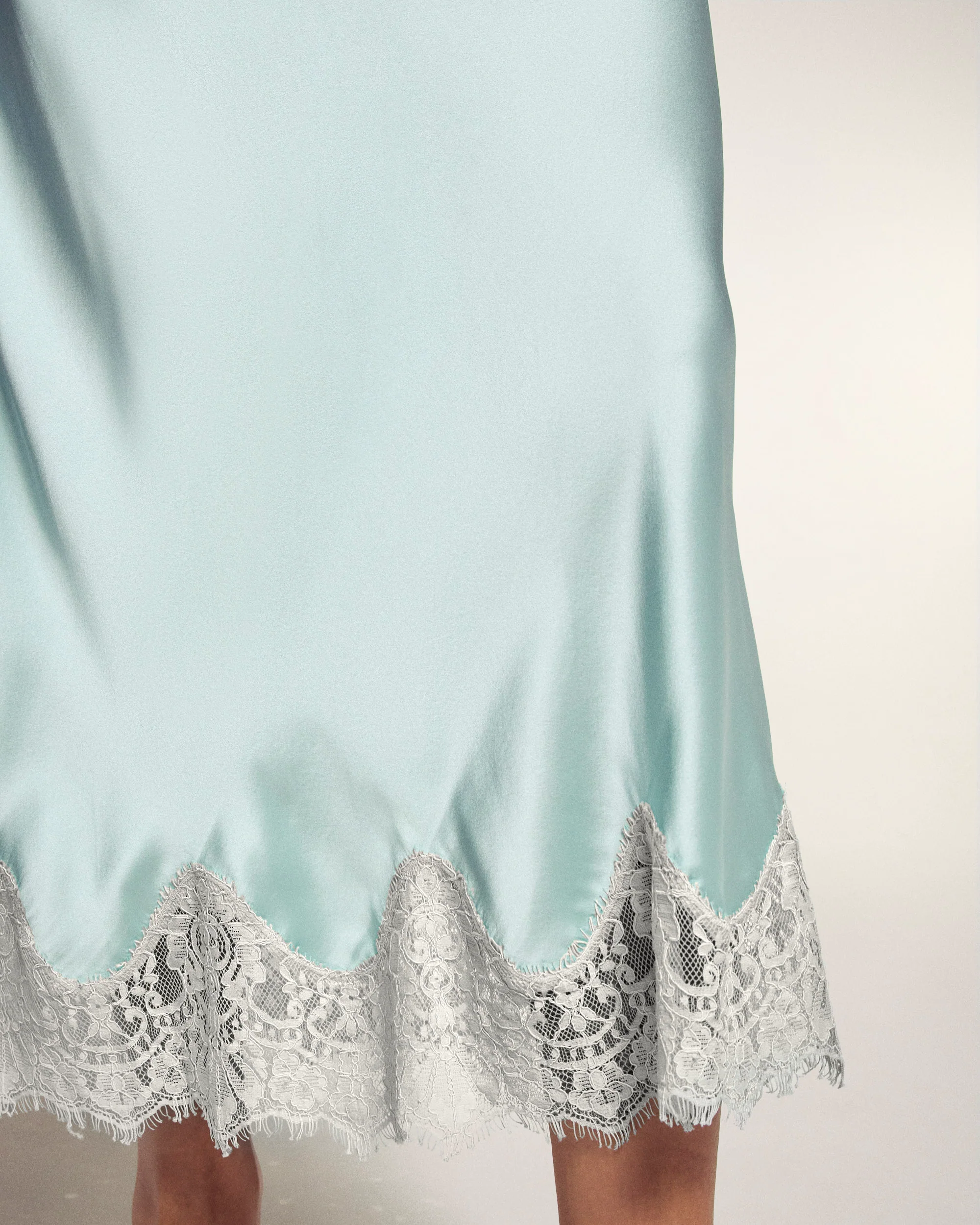 Lace Midi Skirt (S26 / FEMME / Sunset Blue) - Image 4