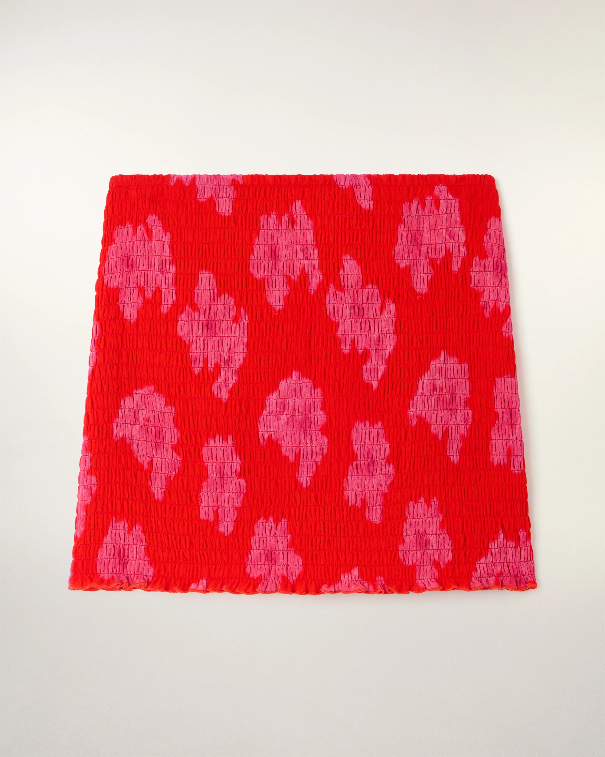 Printed Smocked Mini Skirt (S26 / FEMME / Ruby Hibiscus) - Image 5