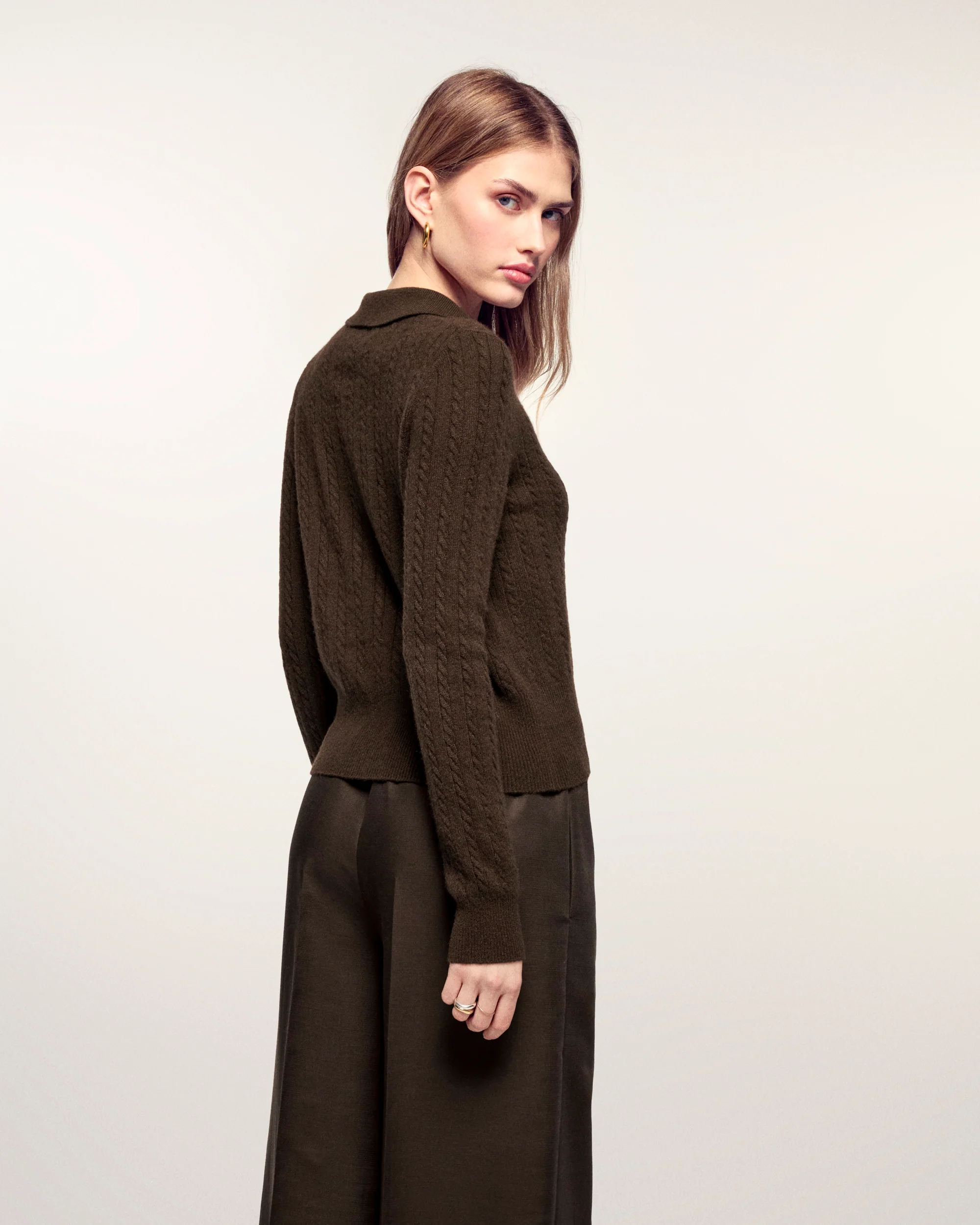 Fine Cable Knit Cardigan Novelty Buttons (S26/ FEMME/ Chocolat) - Image 3