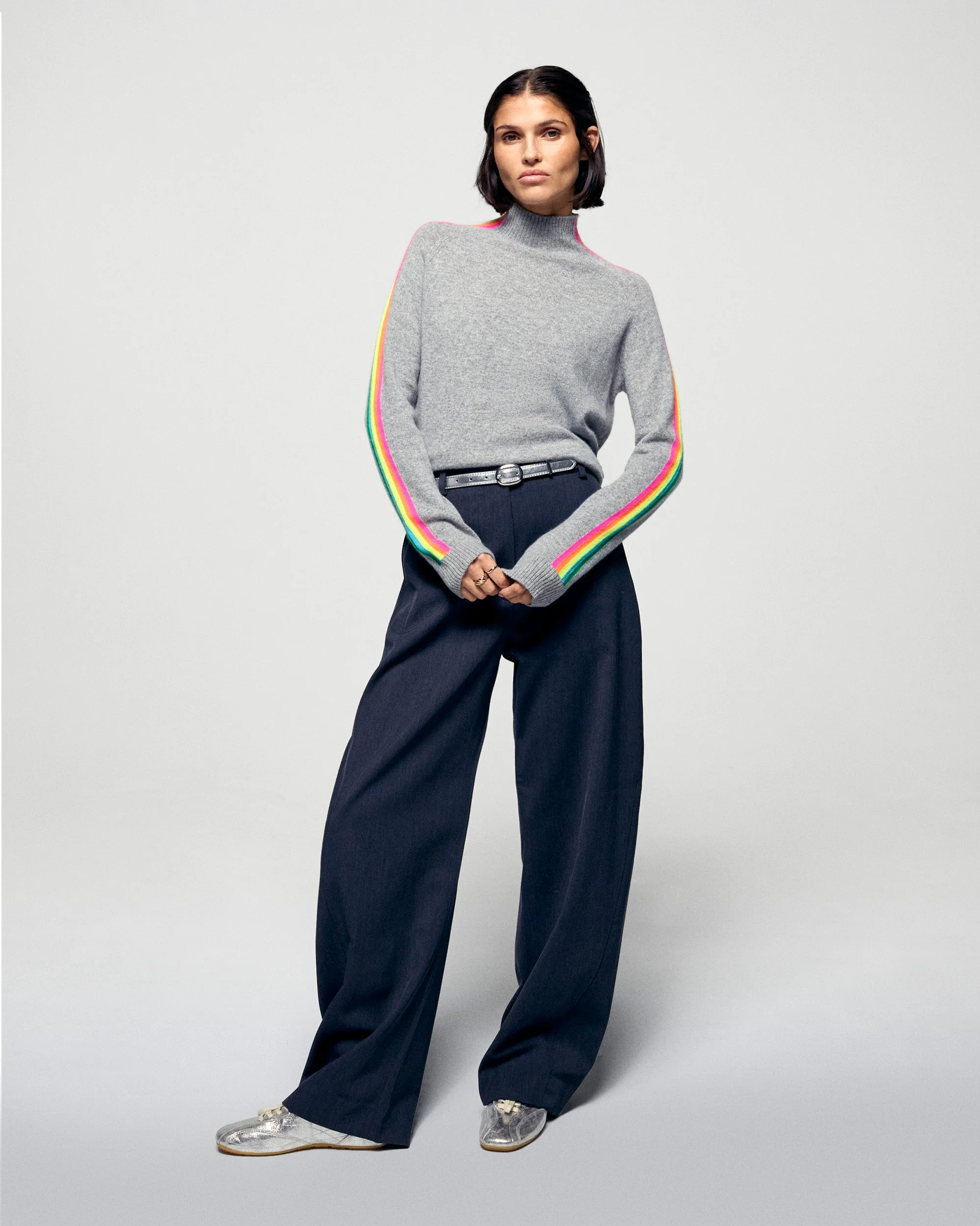 Mock Neck Sweater (H25 / FEMME / Dark Heather Gray) - Image 3