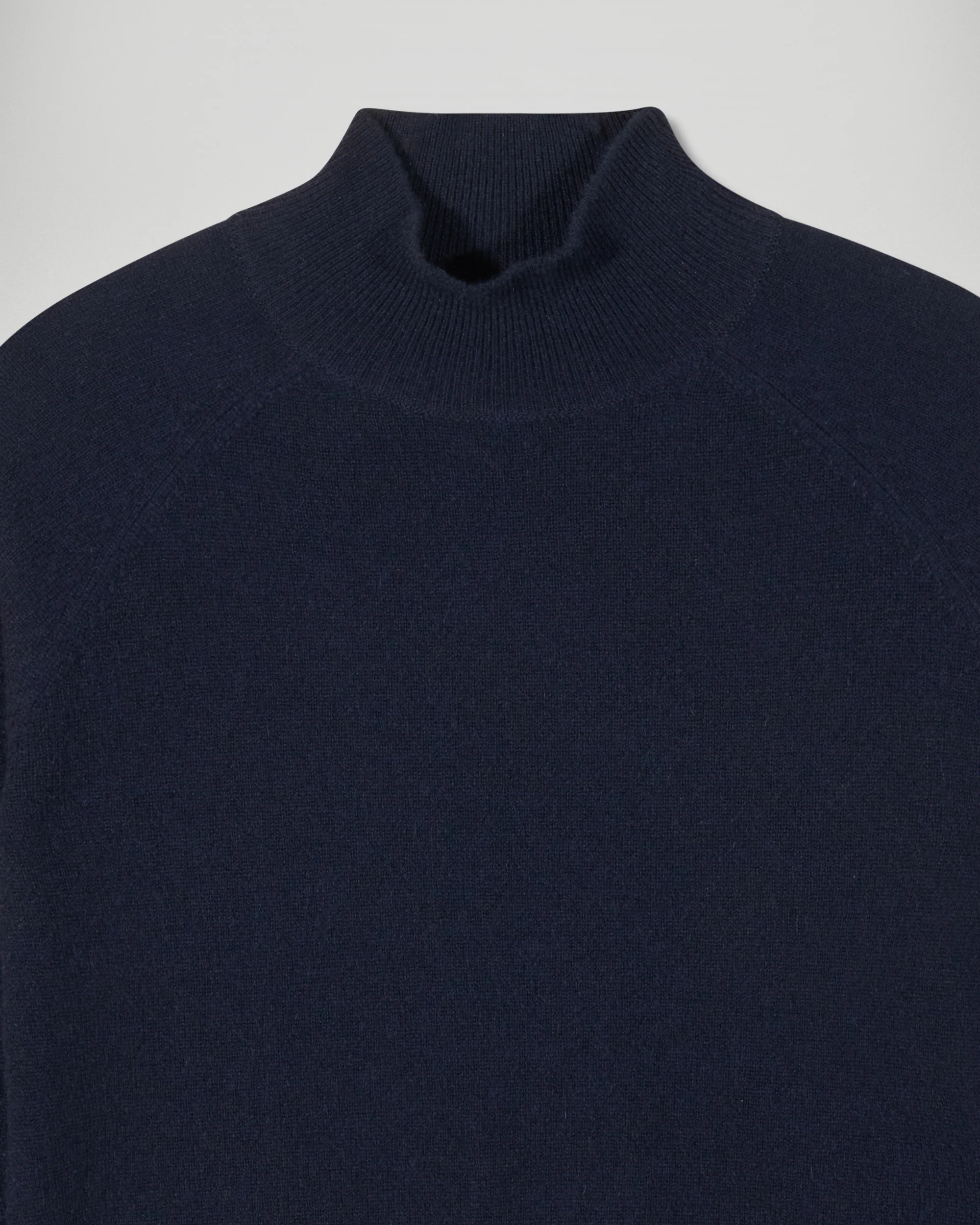 Mock Neck Sweater Multicolored Hearts (H25 / WOMEN / Navy) - Image 6