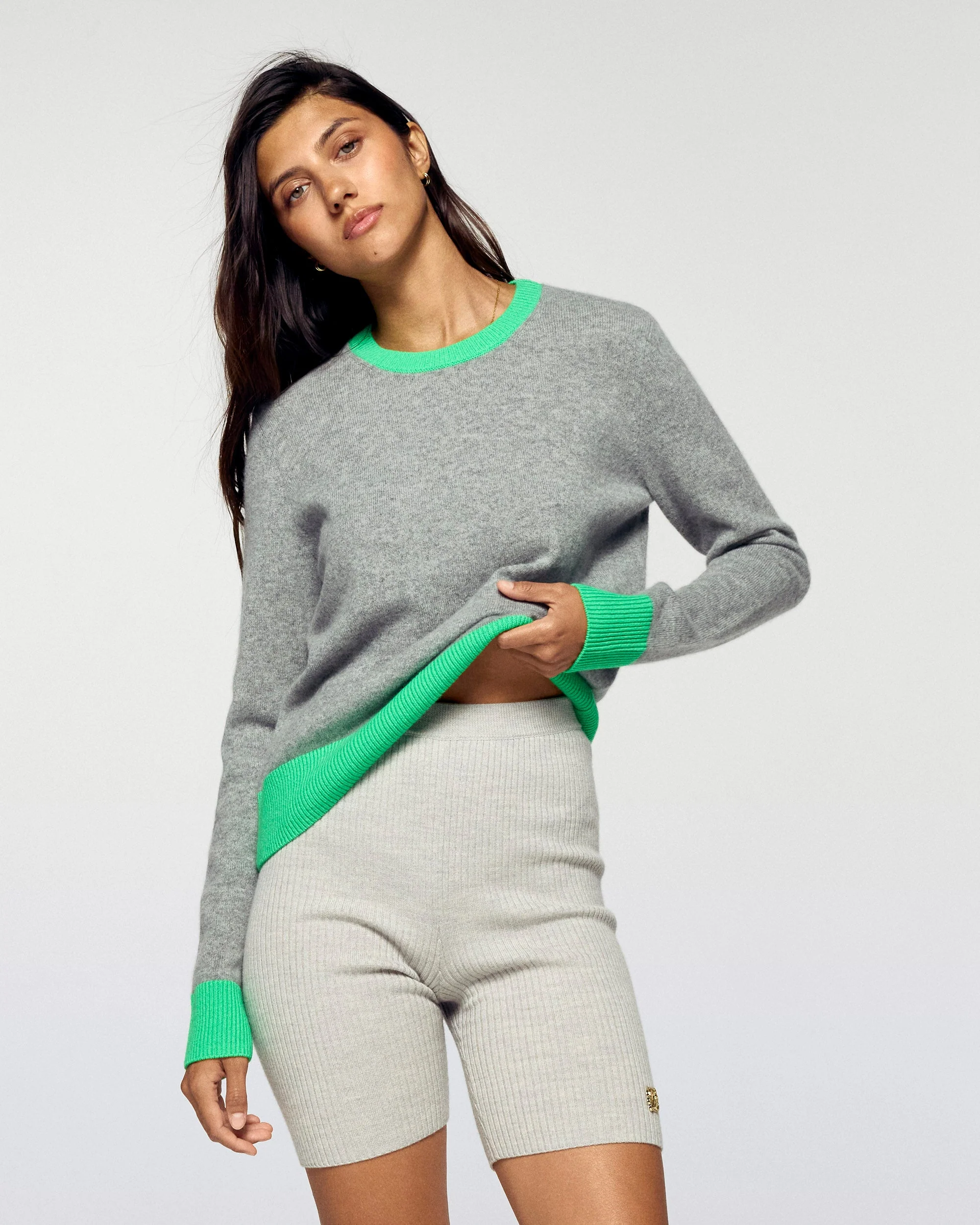 Crewneck Sweater Two-tone (H25 / FEMME / Dark Heather Gray)