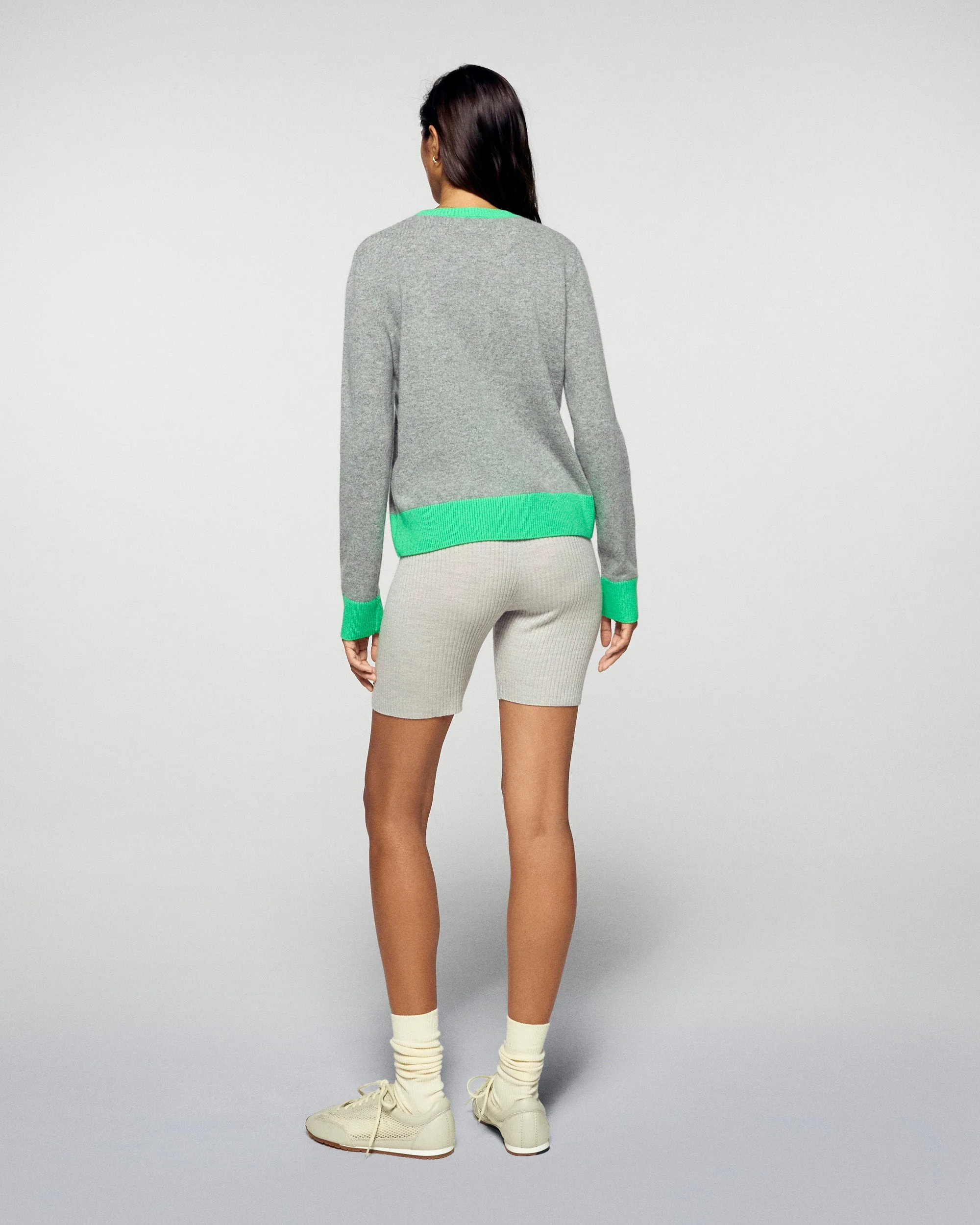 Crewneck Sweater Two-tone (H25 / FEMME / Dark Heather Gray) - Image 5
