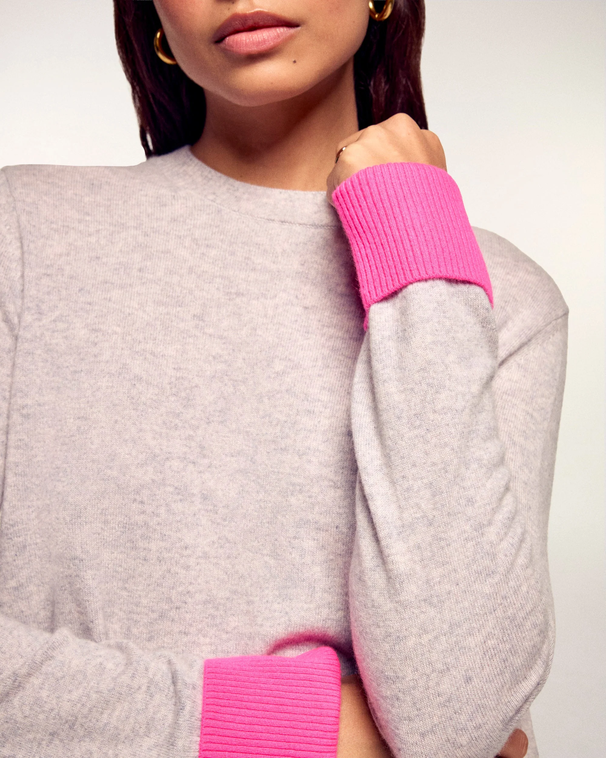Two-Tone Round Neck Sweater (PERM / FEMME / Gris Chiné Clair) - Image 2