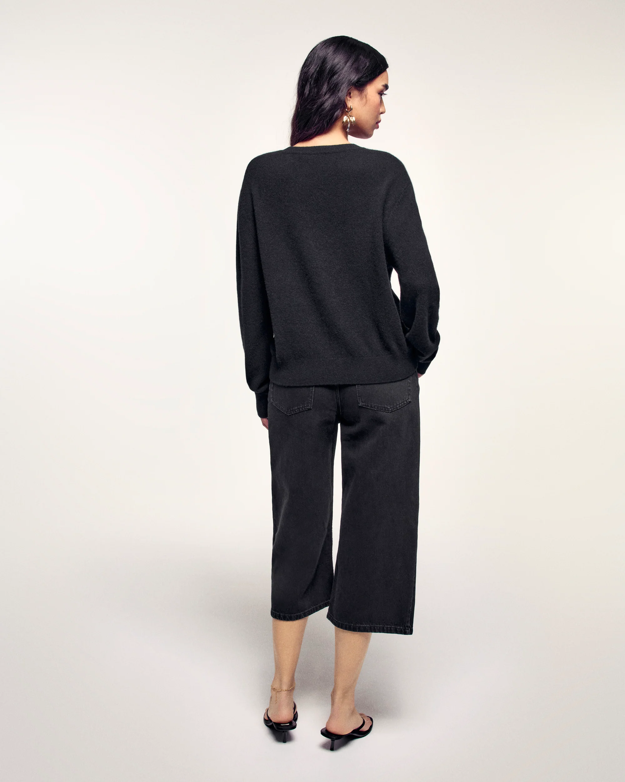 Gold Button Crewneck Sweater (S26/ FEMME/ Noir) - Image 3