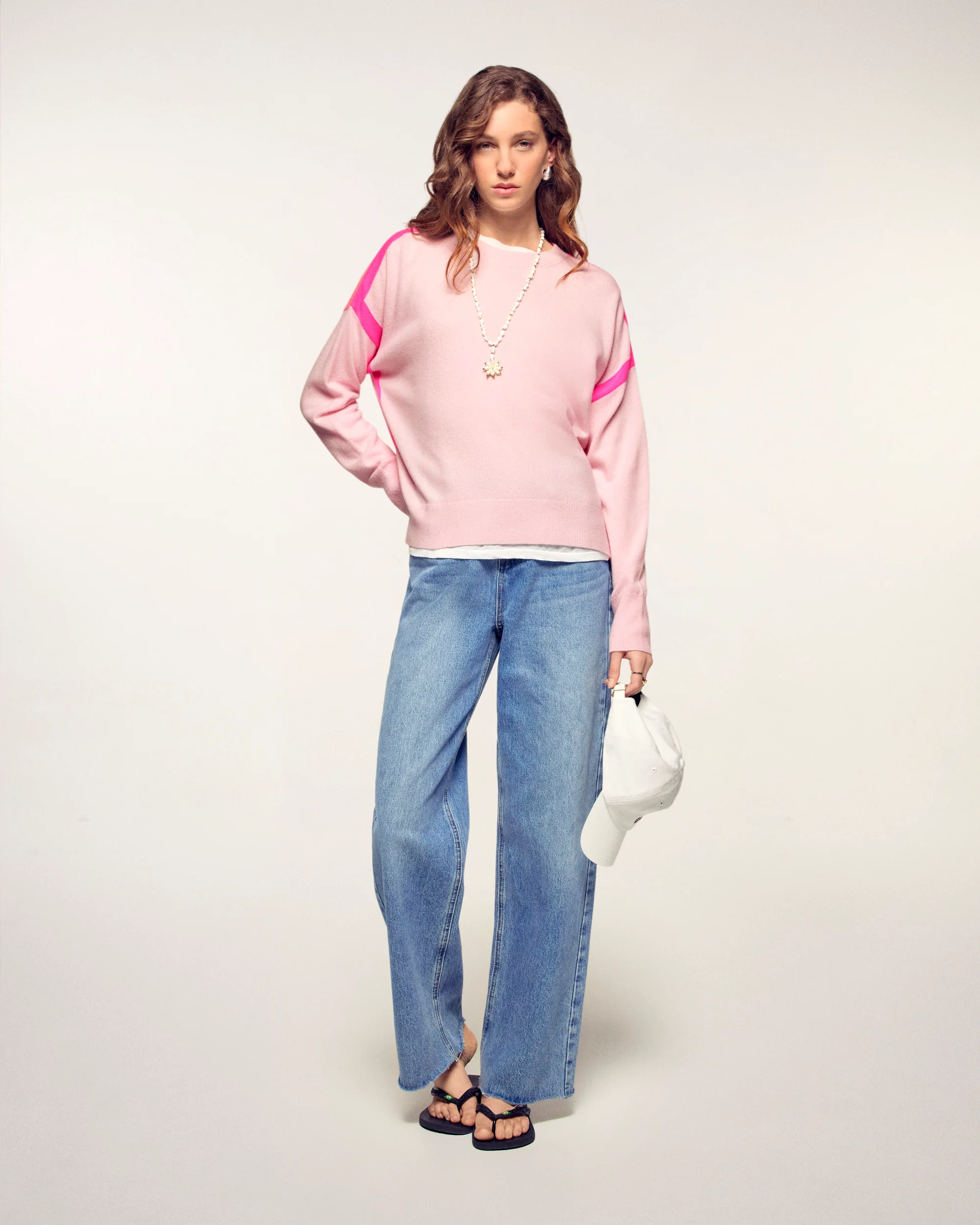 Oversize Crewneck Sweater with Contrasting Trim (S26 / FEMME / Sky Pink) - Image 3