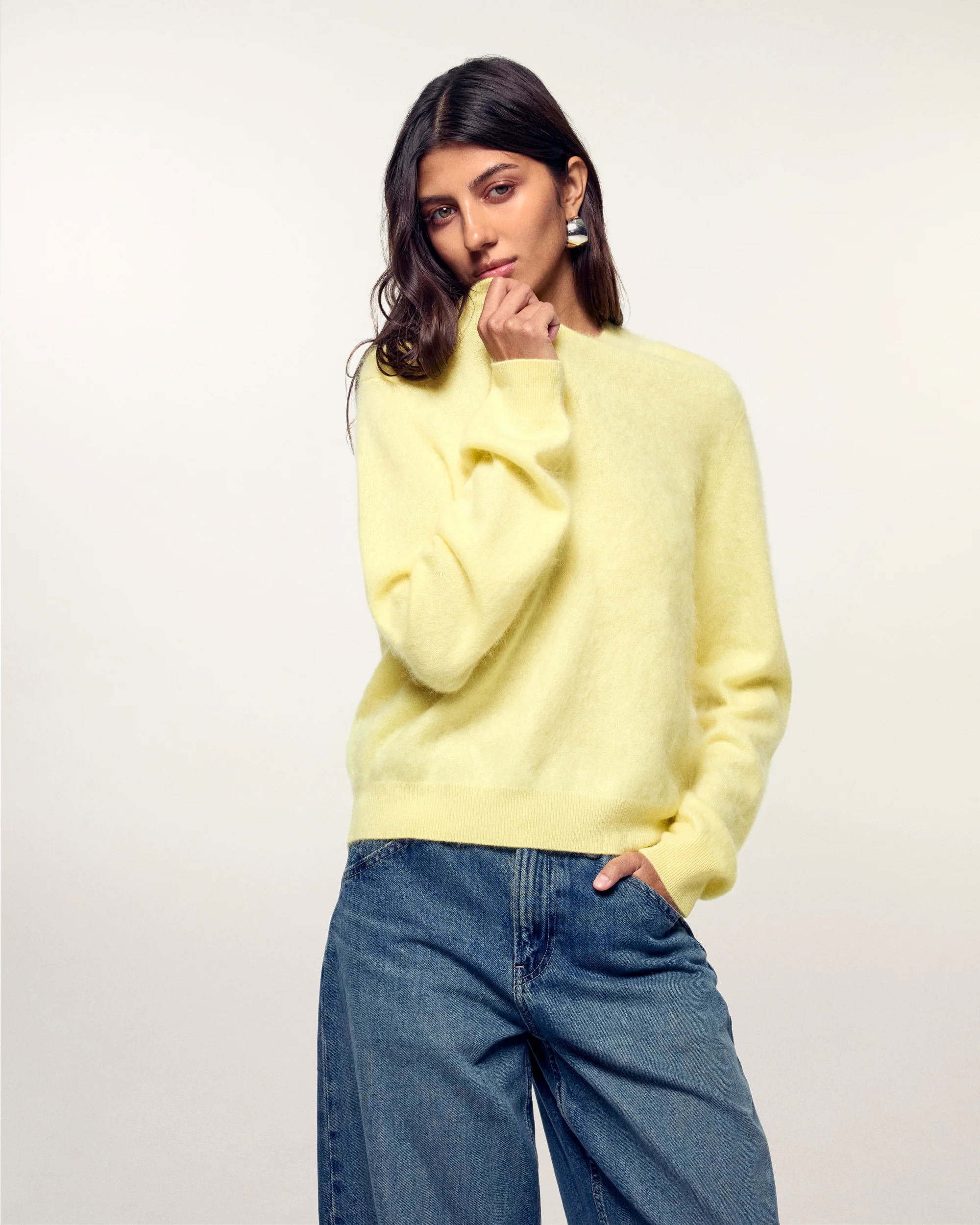 Brushed Cashmere Crewneck Sweater (S26 / FEMME / Star Yellow)