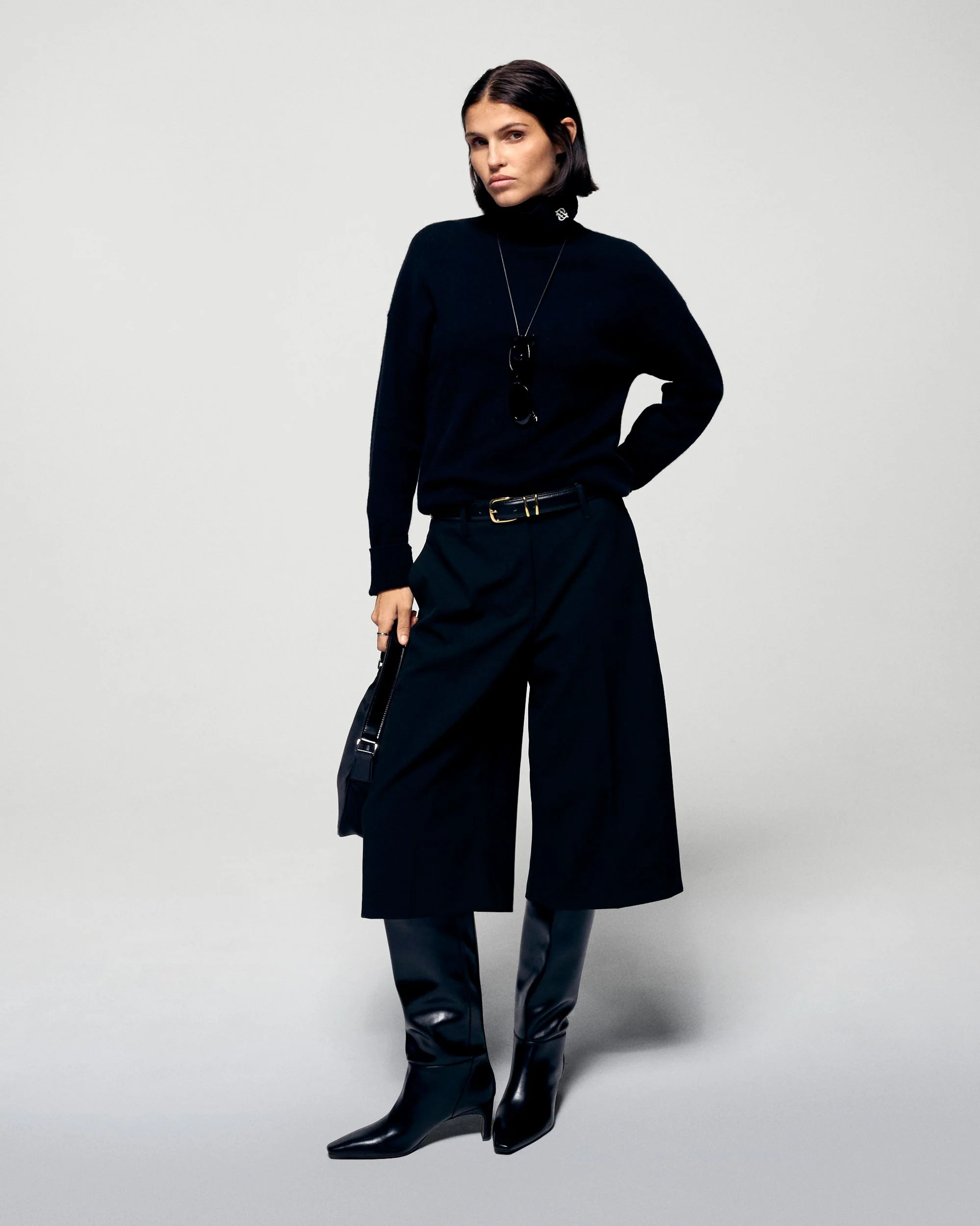 Turtleneck Sweater (H25 / FEMME / Black) - Image 4