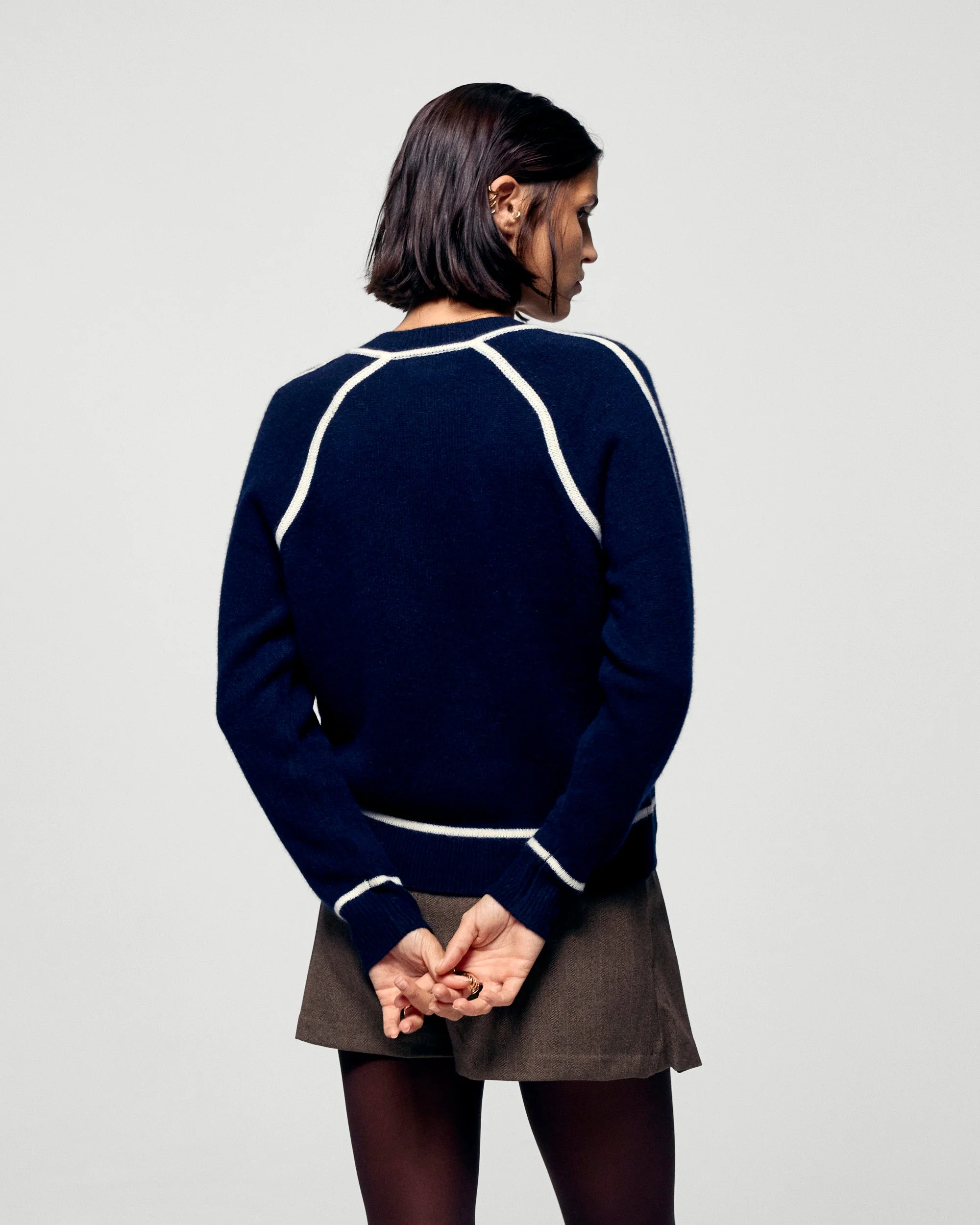 V-Neck Sweater with Contrast Trims (H25 / FEMME / Navy) - Image 3