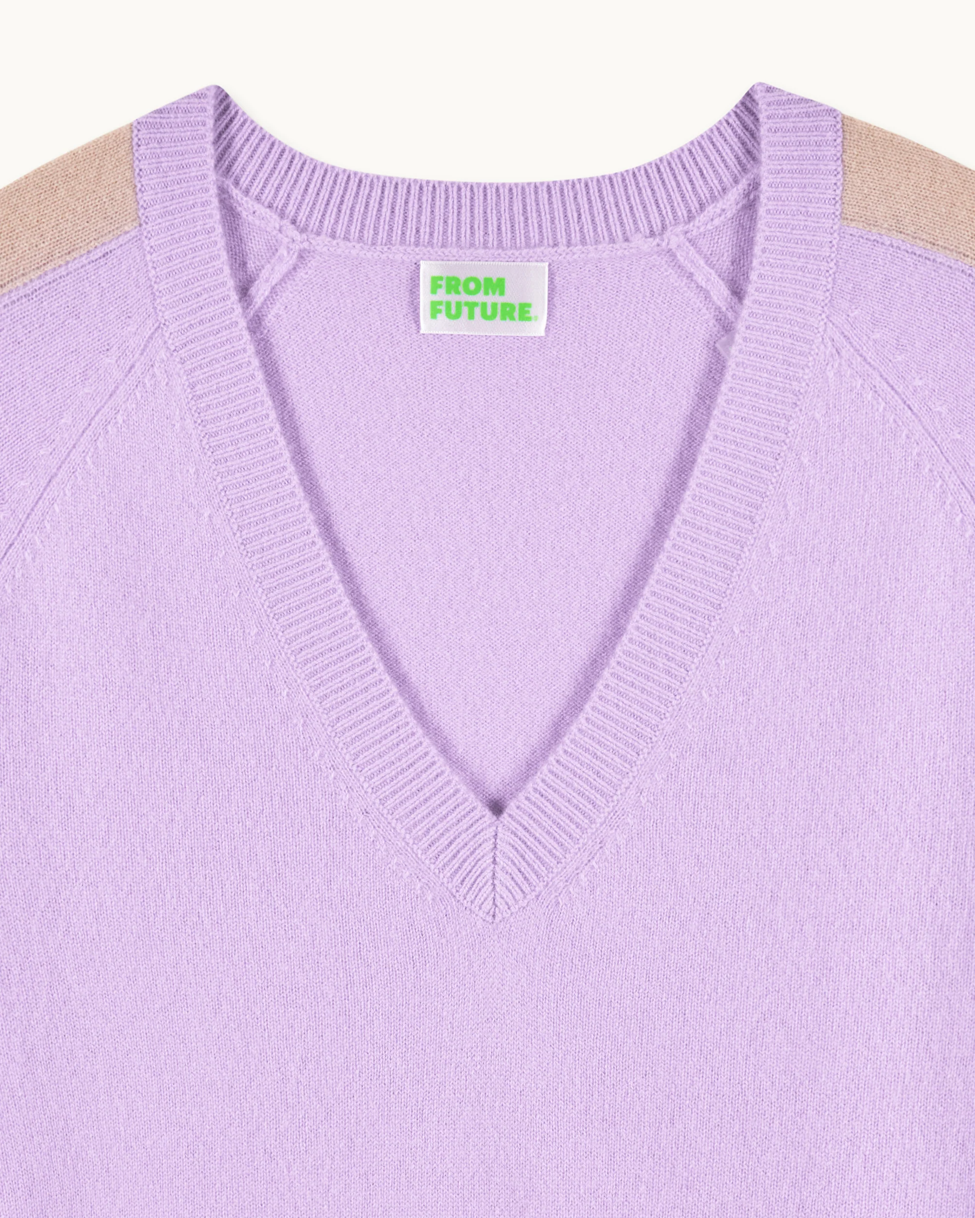 Oversized V-Neck Sweater with Stripes and Light Sleeves (S25 / WOMEN / Fantasy Lilac) - Image 6