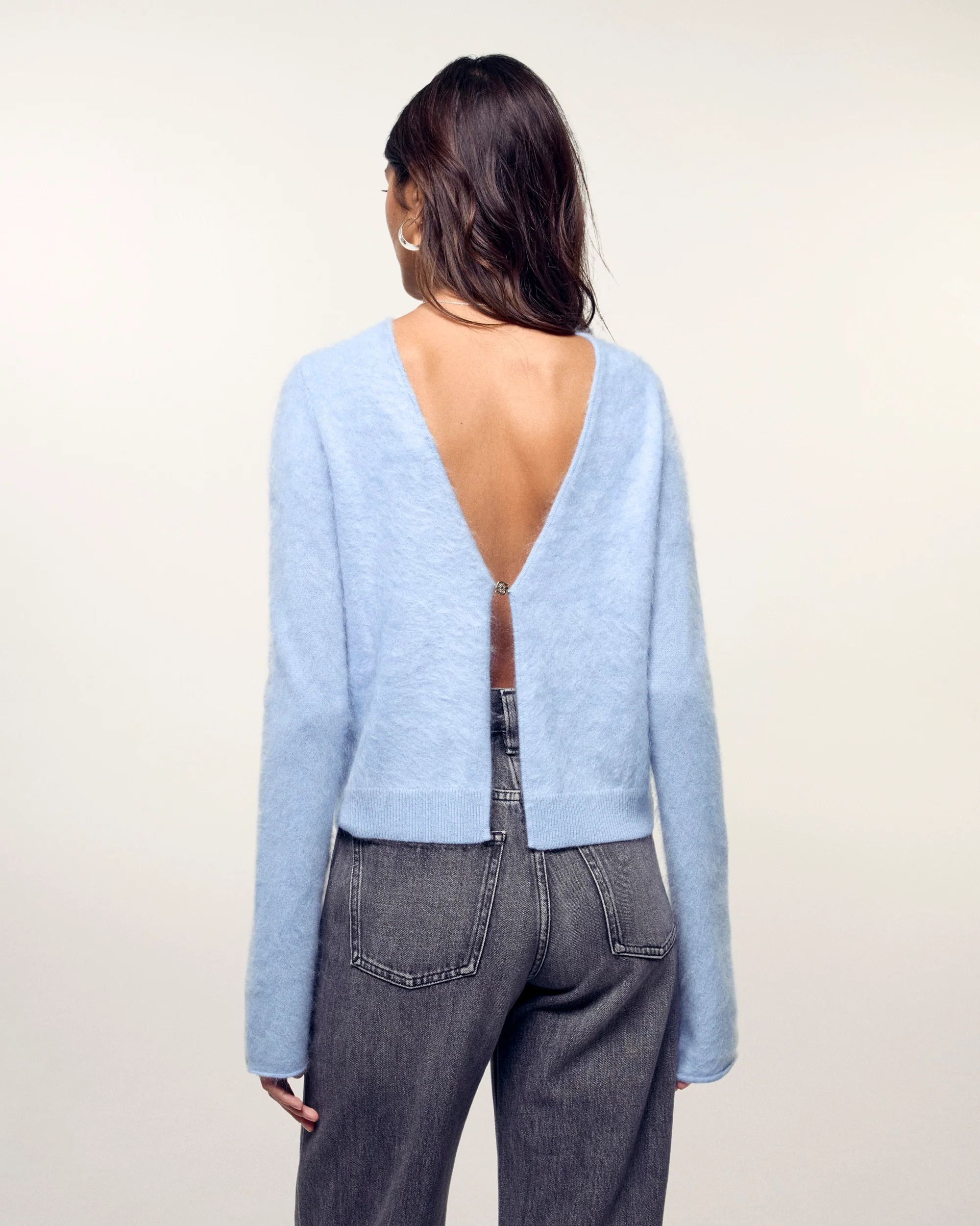 Brushed Cashmere Cardigan with Golden Double F Closure (S26 / FEMME / Baby blue) - Image 3