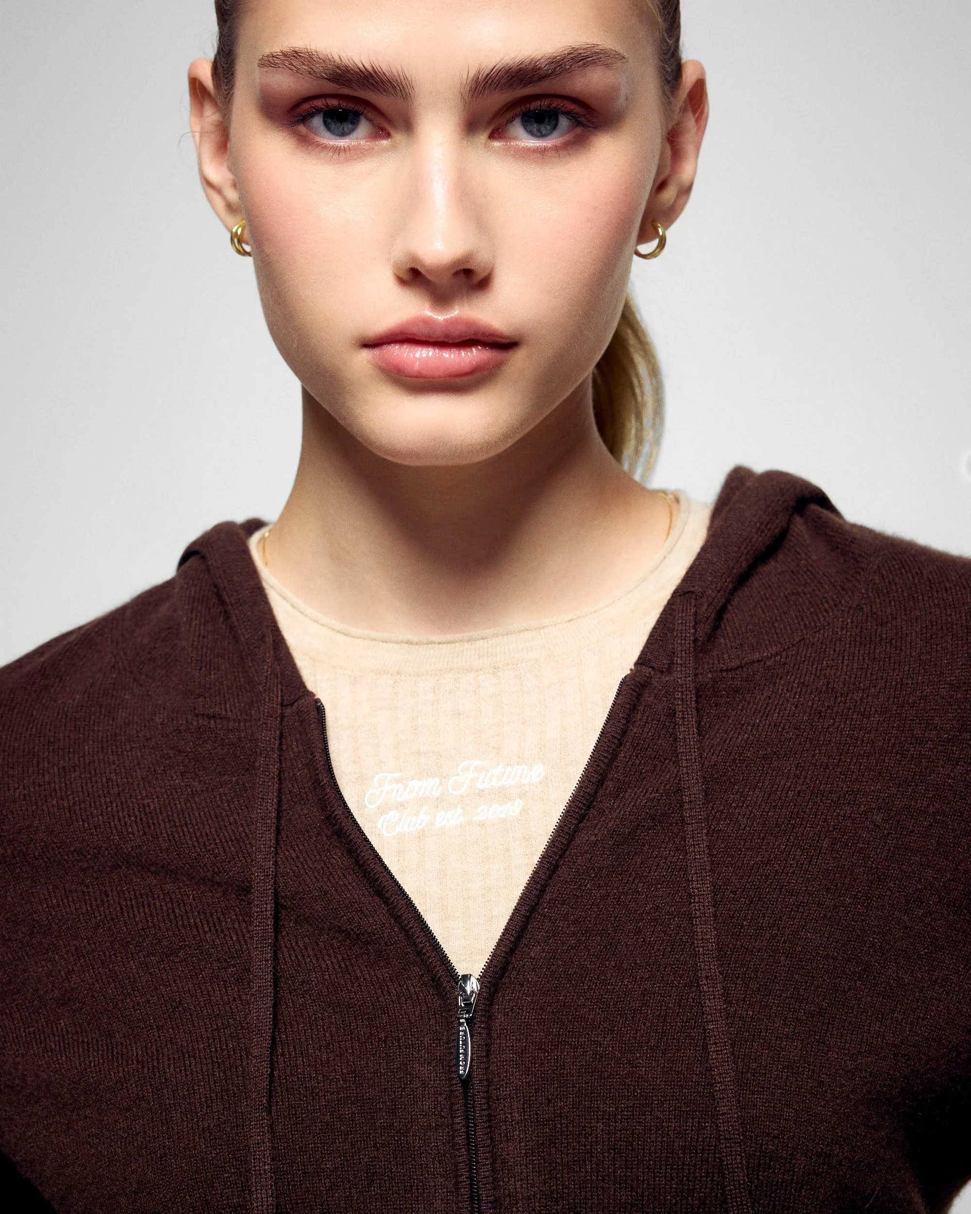 Hoodie (H25 / FEMME / Chocolate) - Image 2