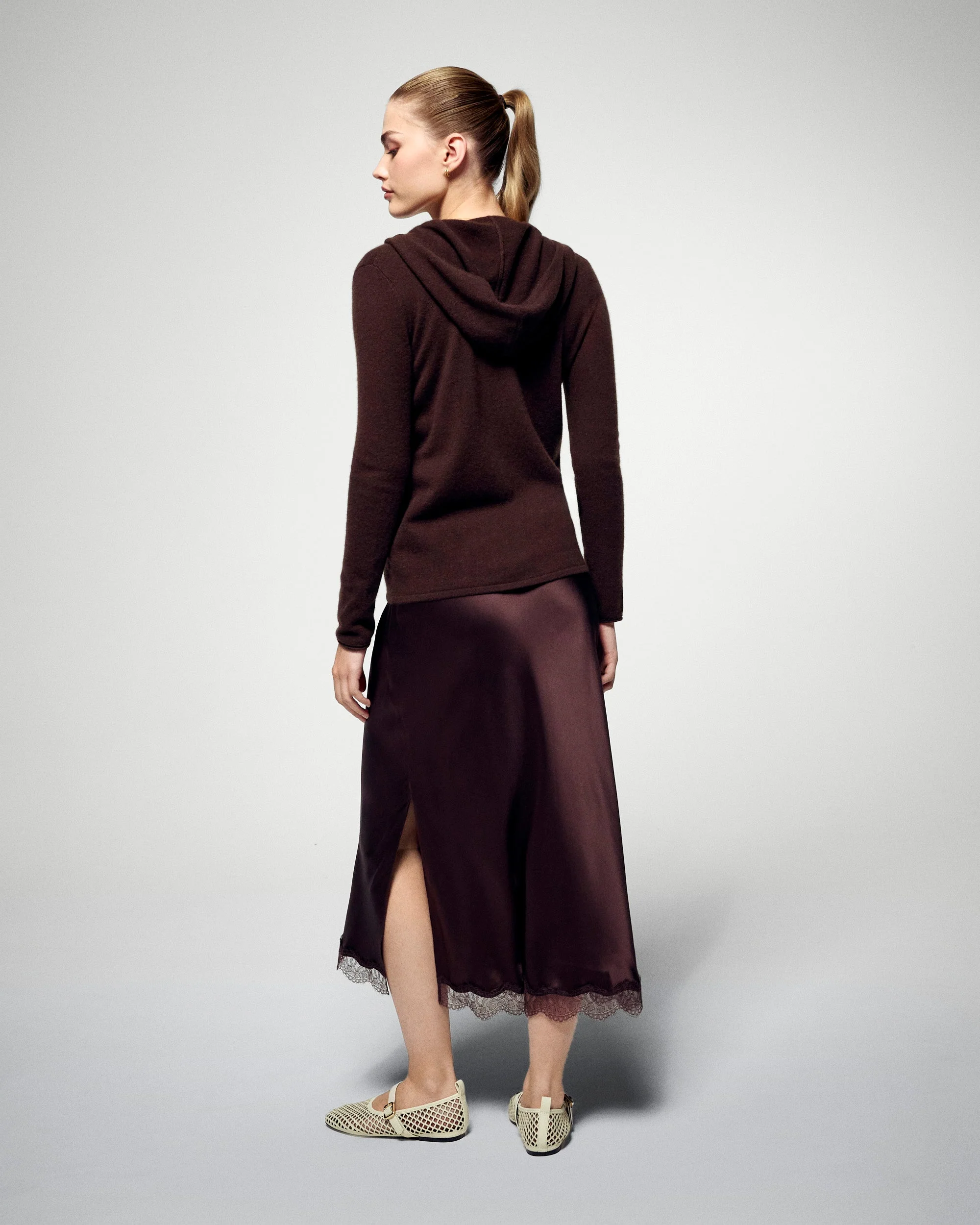 Hoodie (H25 / FEMME / Chocolate) - Image 4