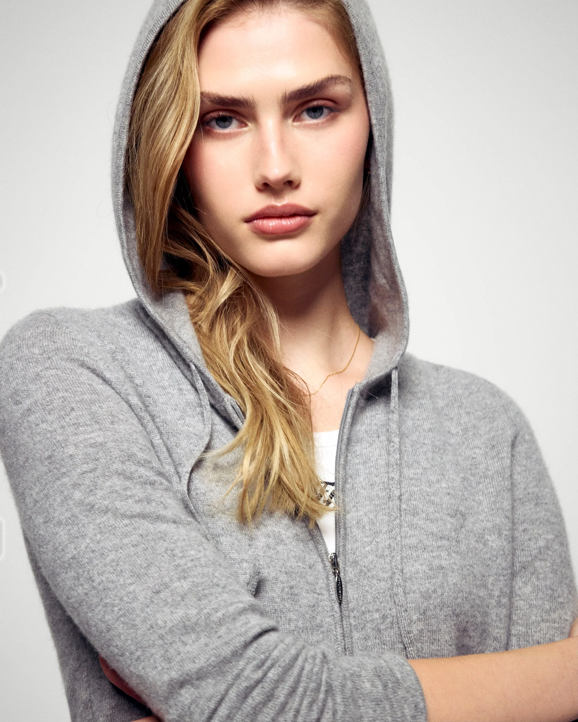 Hoodie (H25 / FEMME / Dark Heather Gray) - Image 2