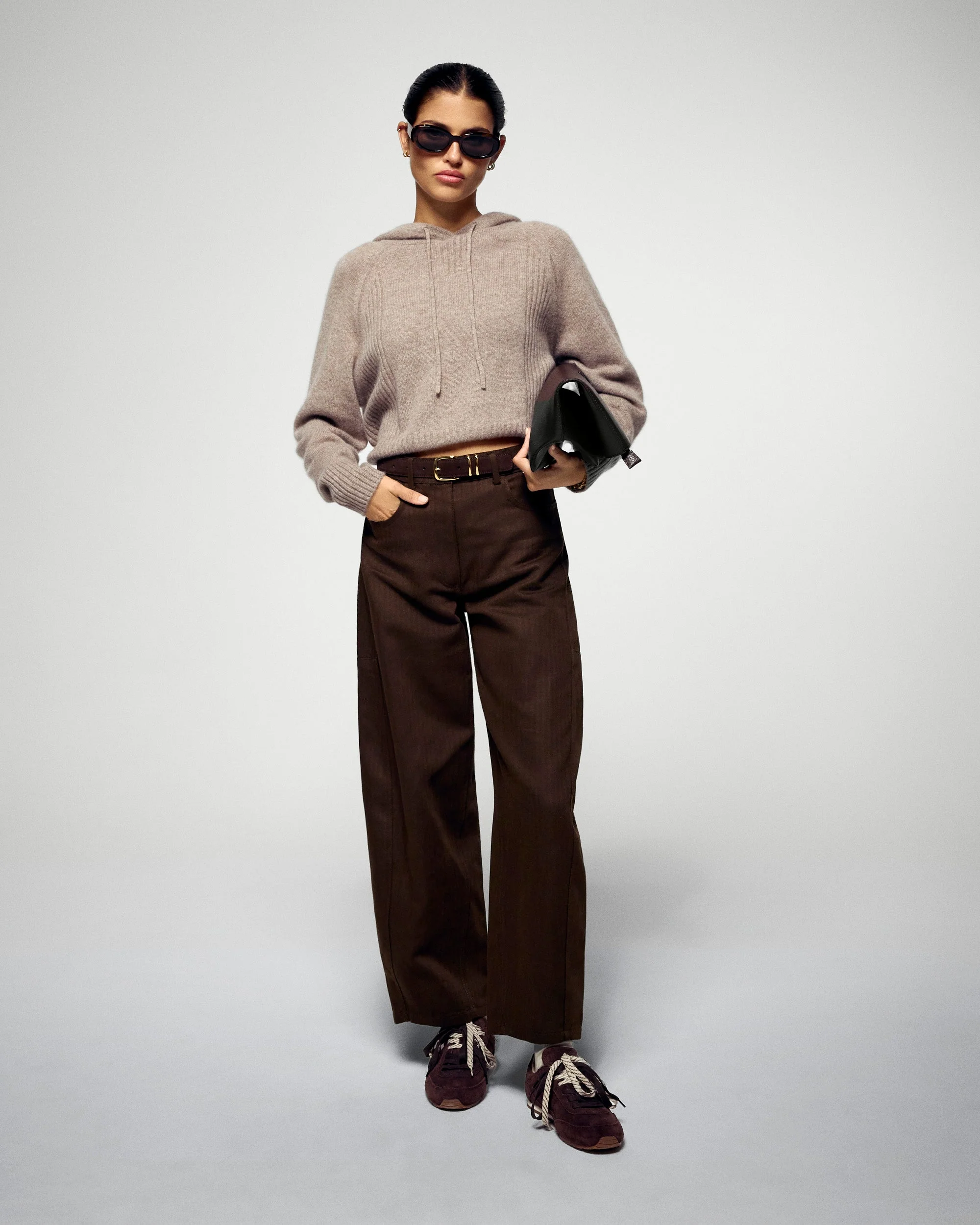 Hoodie (H25 / FEMME / Taupe) - Image 3