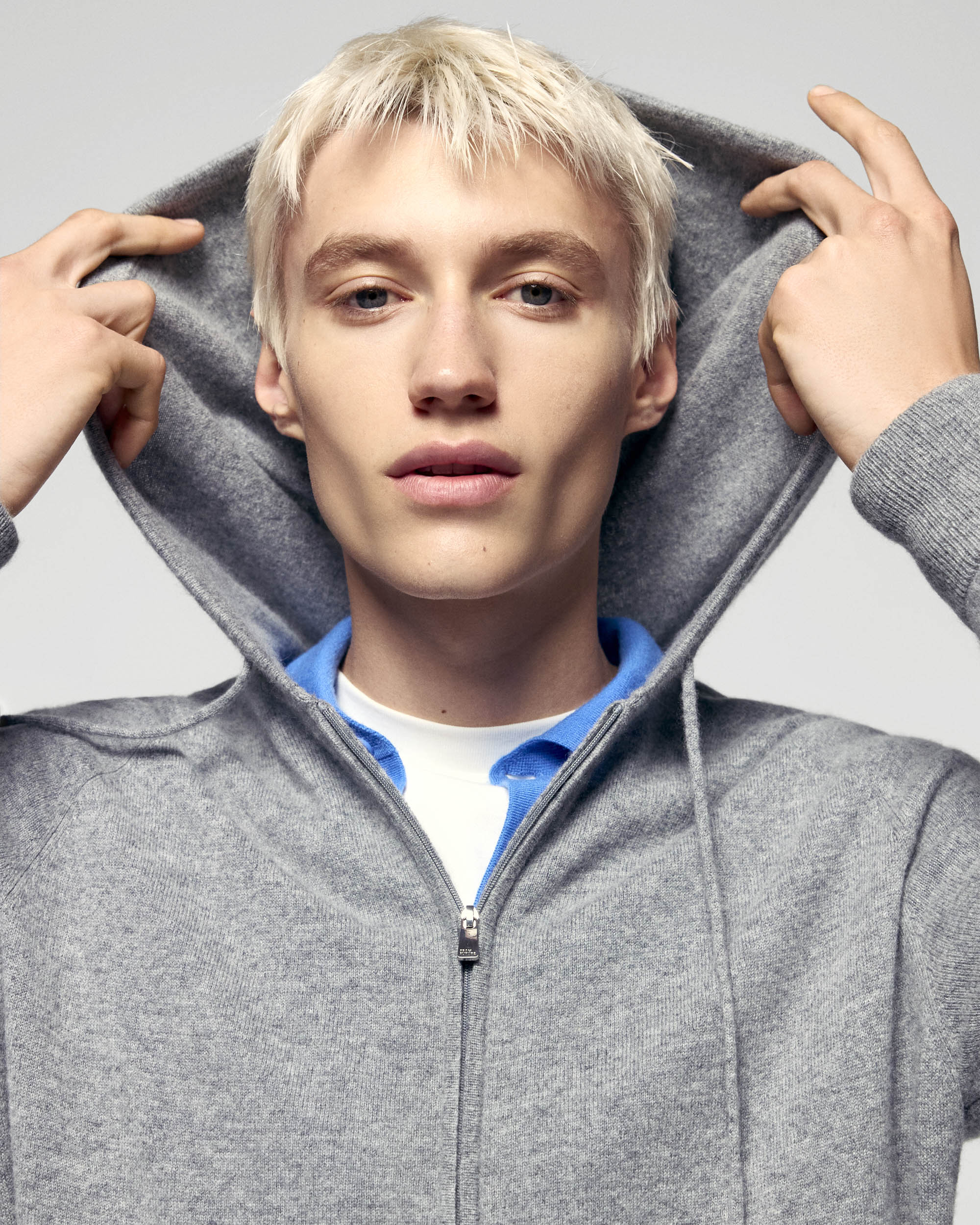 Zipped Closure Hoodie Sweater (H25 / HOMME / Dark Heather Gray) - Image 2
