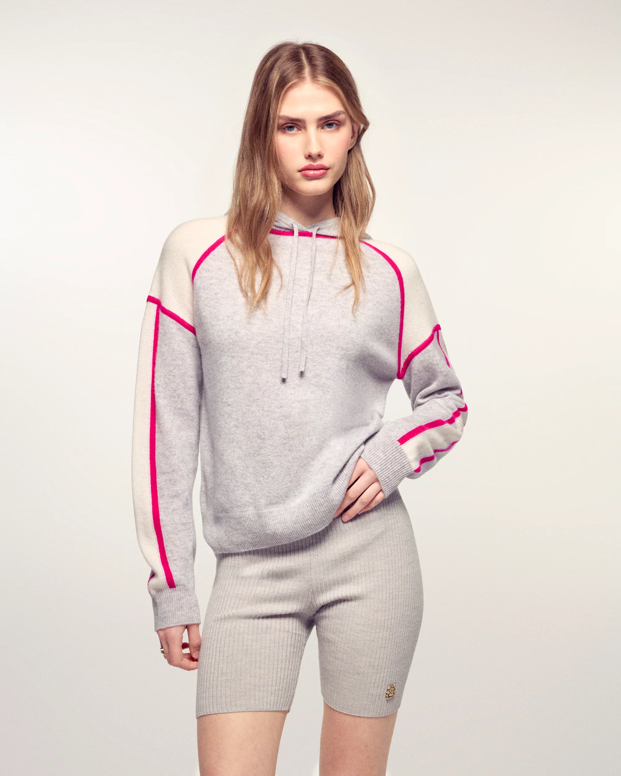 Tricolor Hoodie (S26/ FEMME/ Gris Chiné Clair)