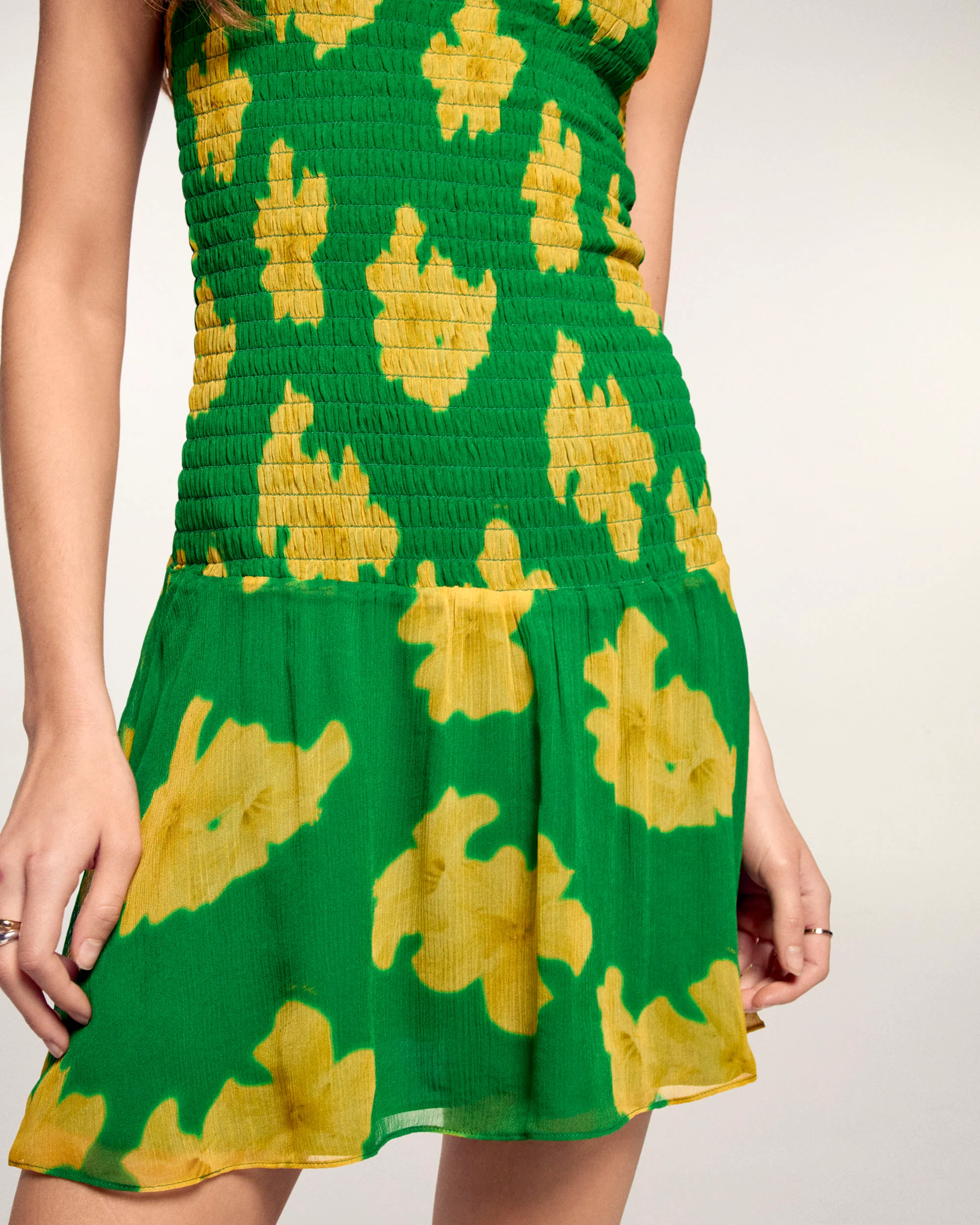 Smocked Short Dress (S26 / FEMME / Brazil Hibiscus) - Image 2