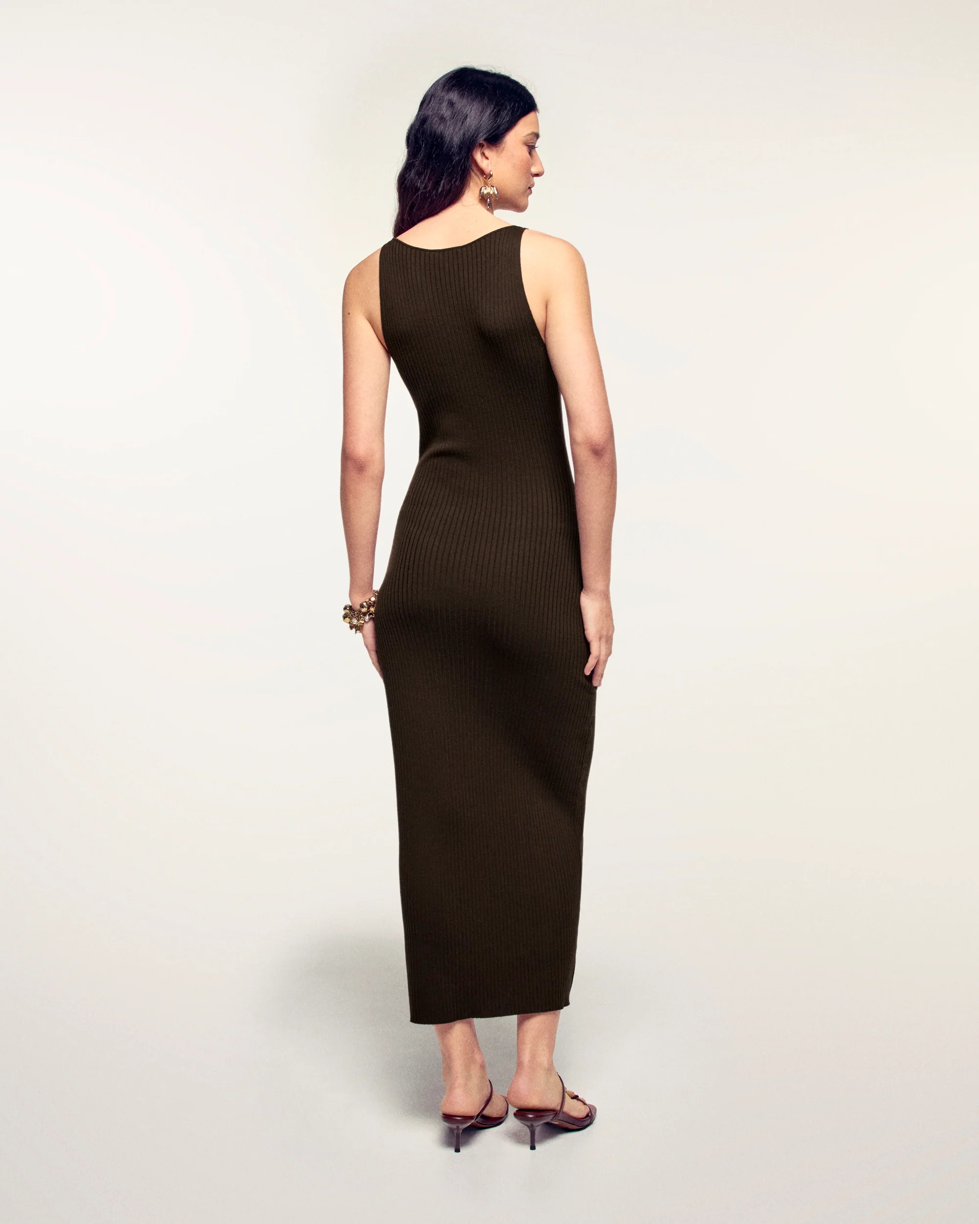 Long Ribbed Dress with Jewel Shoulders (S26 / FEMME / Chocolat / RWS) - Image 7