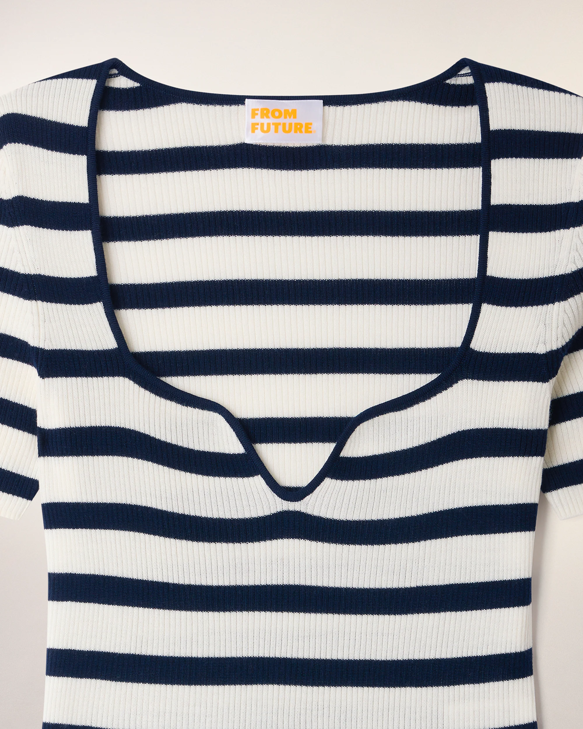 Short Sleeve Top (S26 / FEMME / Navy / RWS) - Image 6